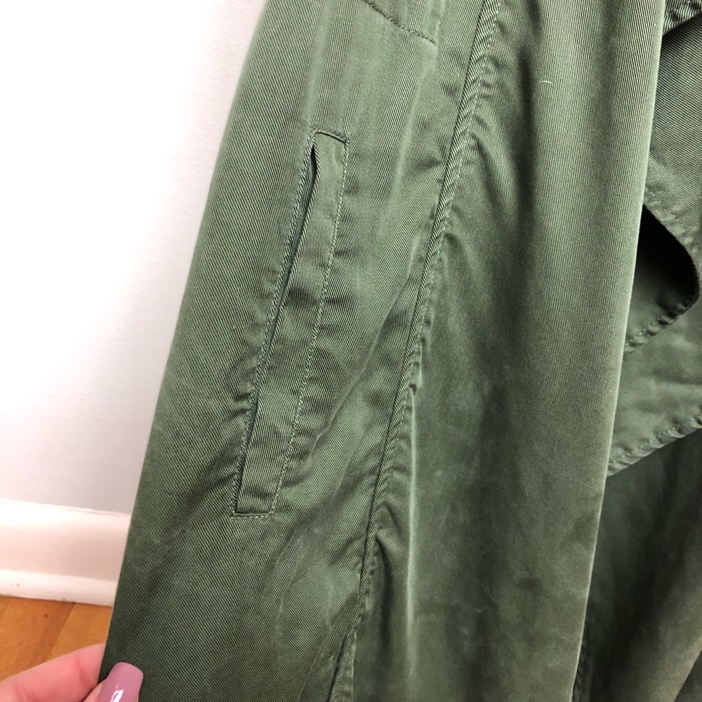 Vest - Picture 4 of 7